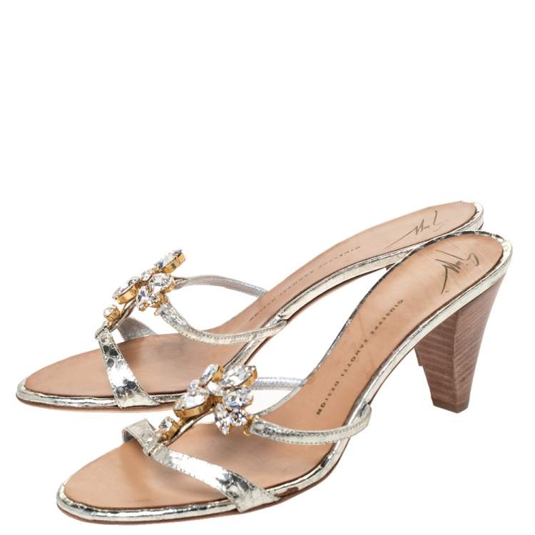 Pre Owned Giuseppe Zanotti Metallic Gold Leather Embellished Slide Sandals Size 40