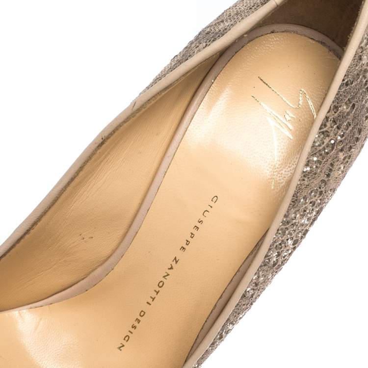 Pre Owned Giuseppe Zanotti Silver/Beige Coarse Glitter Lace Sharon Peep Toe Platform Pumps Size 38.5