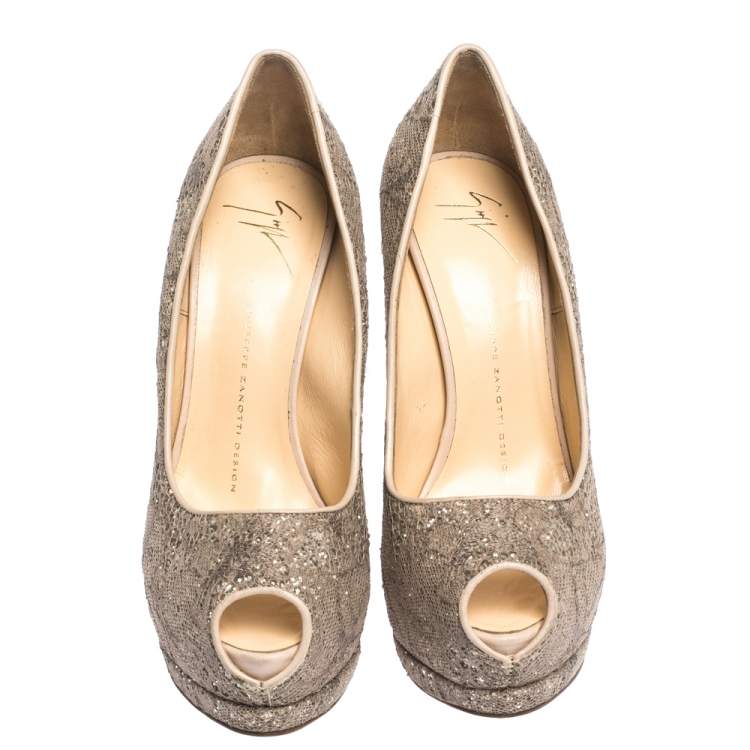 Pre Owned Giuseppe Zanotti Silver/Beige Coarse Glitter Lace Sharon Peep Toe Platform Pumps Size 38.5