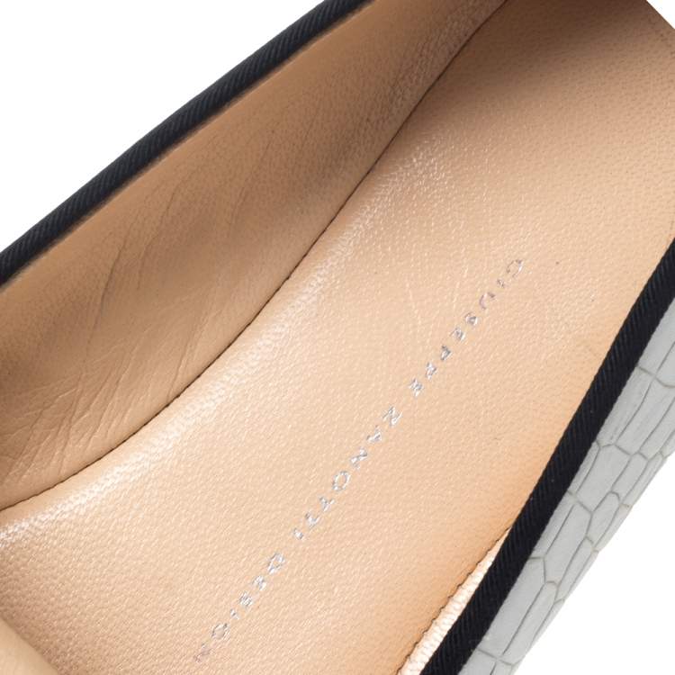 Pre Owned Giuseppe Zanotti White Croc Embossed Leather Smoking Slippers Size 39