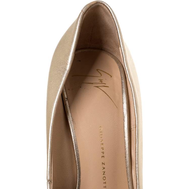 Pre Owned Giuseppe Zanotti Metallic Gold Leather Peep Toe Platform Pumps Size 36.5