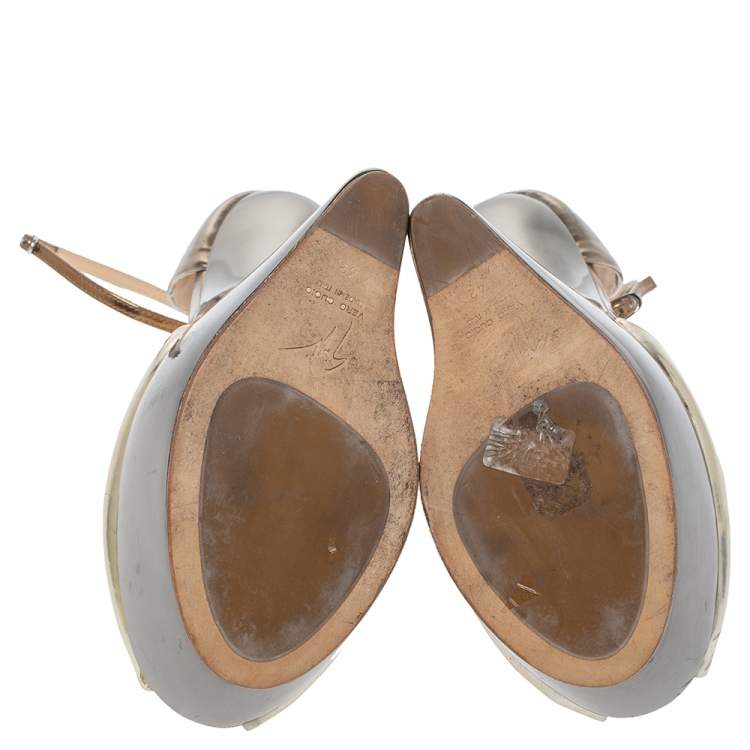 Pre Owned Giuseppe Zanotti Metallic Gold/Bronze Leather Buckle Strap Sculpted Wedge Pumps Size 42 