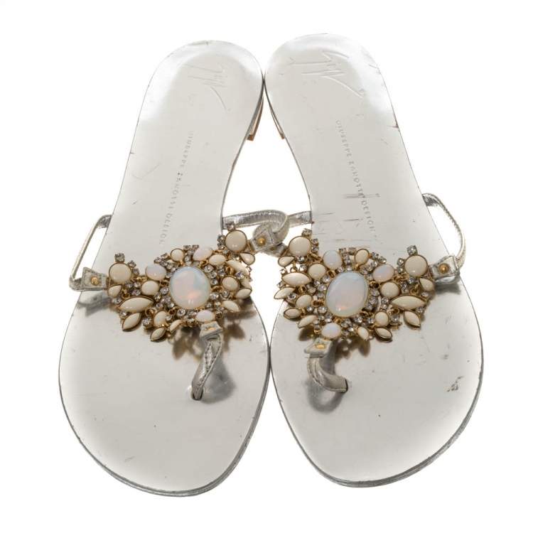 Pre Owned Giuseppe Zanotti Silver Leather Crystal Embellished Thong Flats Size 41