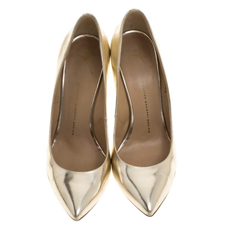 Pre Owned Giuseppe Zanotti Gold Patent Leather Pointed Toe Pumps Size 40