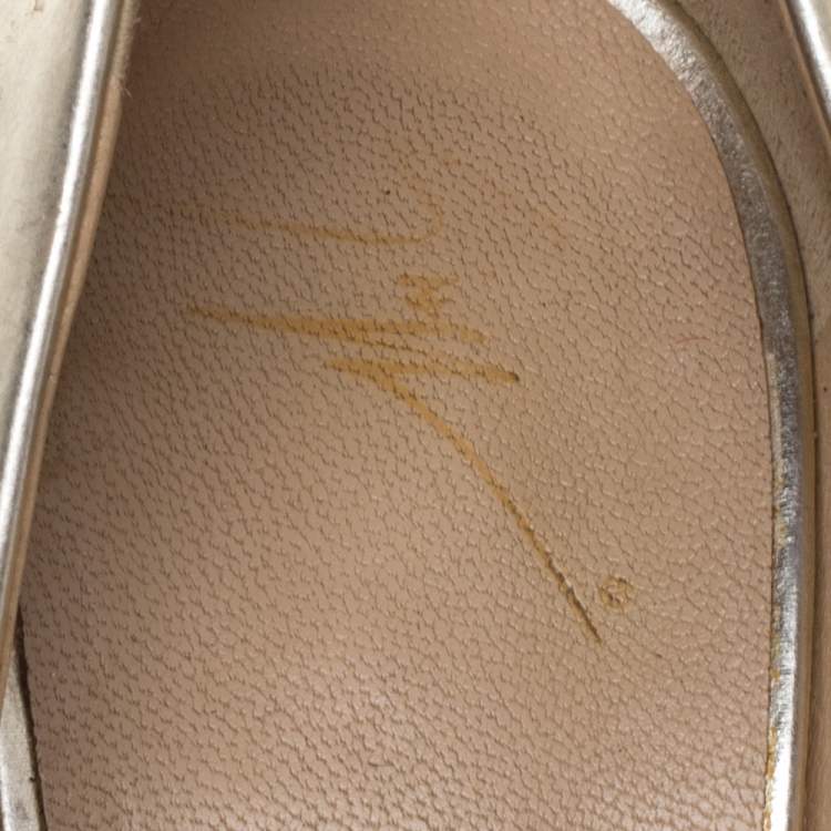 Pre Owned Giuseppe Zanotti Gold Patent Leather Pointed Toe Pumps Size 40