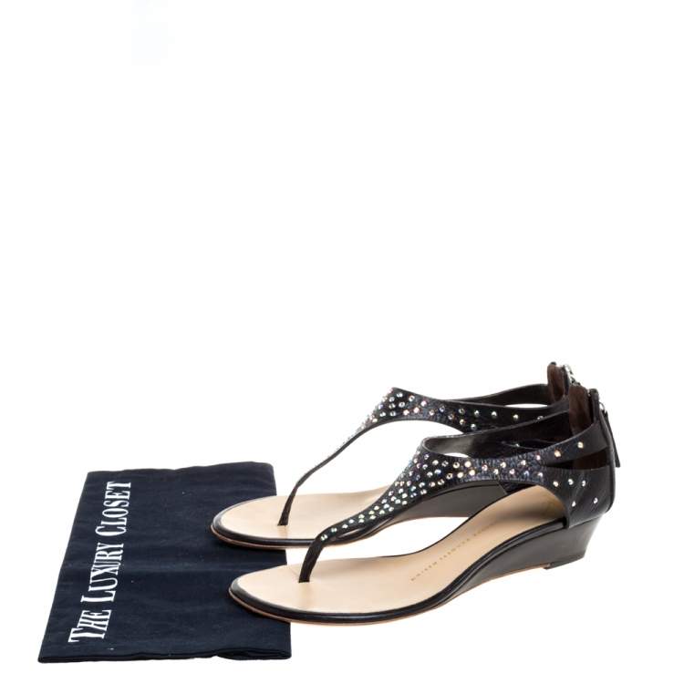Pre Owned Giuseppe Zanotti Black Leather Crystal Studded Thong Sandals Size 37