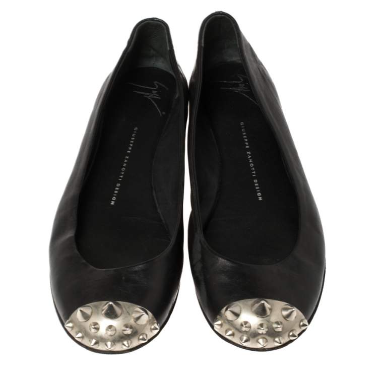 Pre Owned Giuseppe Zanotti Black Leather Malika Spiked Cap Toe Ballet Flats Size 38.5