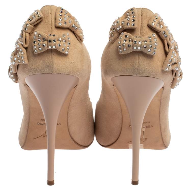 Pre Owned Giuseppe Zanotti Beige Suede Crystal Embellished Bow Pumps Size 39