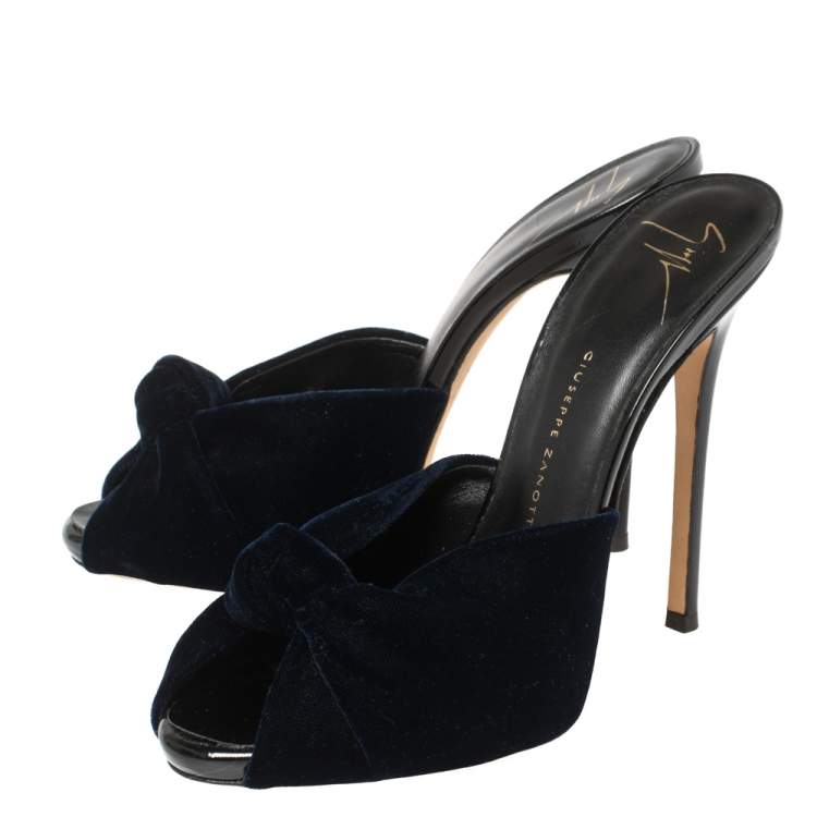 Pre Owned Giuseppe Zanotti Dark Blue Velvet Knotted Slide Sandals Size 36