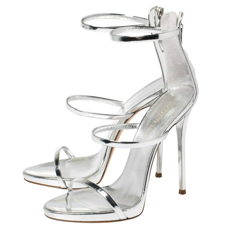 Pre Owned Giuseppe Zanotti Silver Patent Leather Harmony  Sandals Size 39