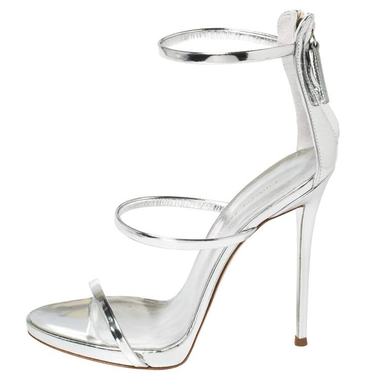 Pre Owned Giuseppe Zanotti Silver Patent Leather Harmony  Sandals Size 39