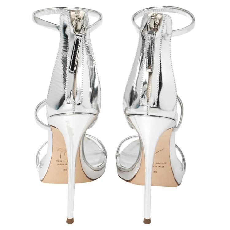 Pre Owned Giuseppe Zanotti Silver Patent Leather Harmony  Sandals Size 39