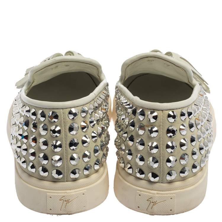 مملوكة مسبقًا Giuseppe Zanotti Light Grey Suede Crystal Studded Tassel Sneakers Size 37