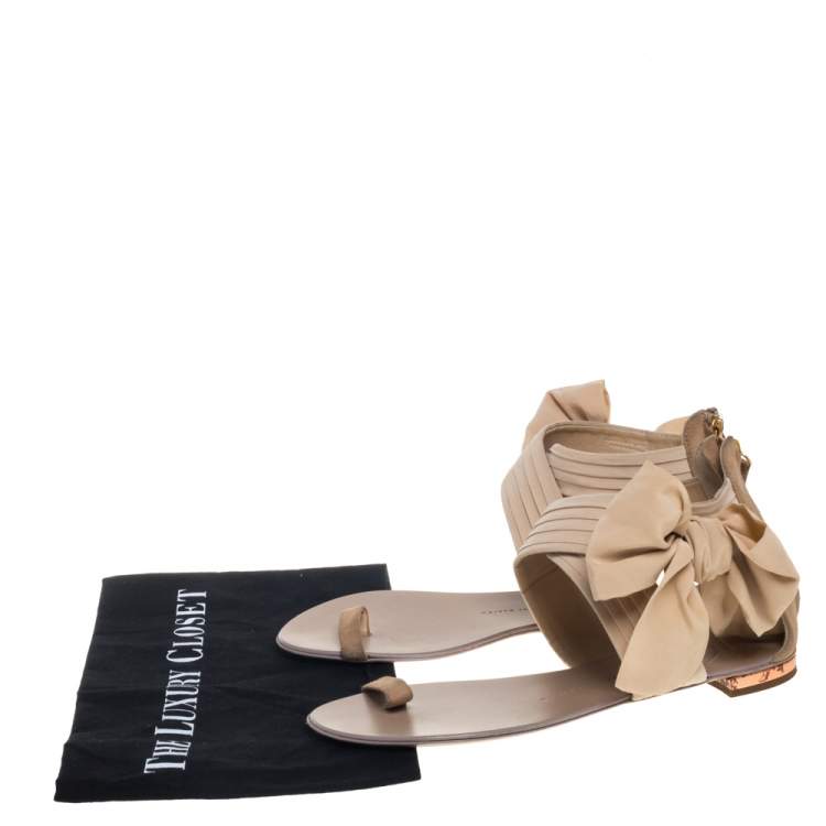 Pre Owned Giuseppe Zanotti Beige Fabric And Suede Flat Sandals Size 39