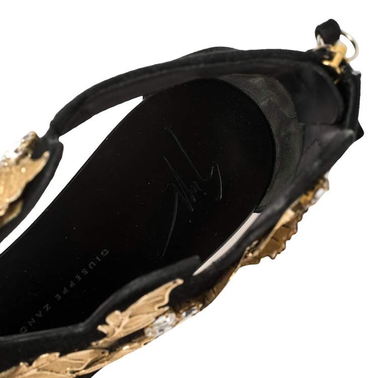 Pre Owned Giuseppe Zanotti Black/Gold Suede Metal Leaf Embellished Flat Sandals Size 39