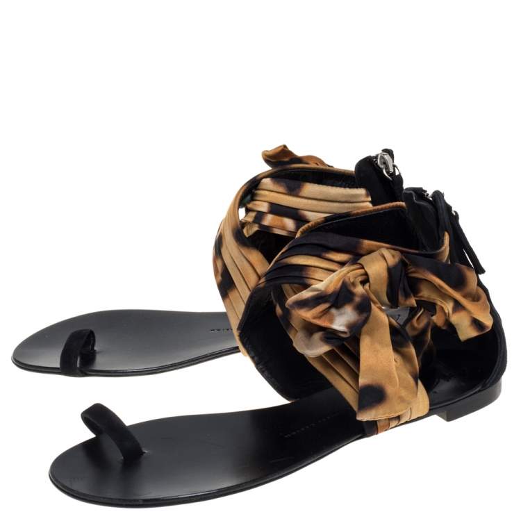 Pre Owned Giuseppe Zanotti Brown/Black Satin Sandals Size 39