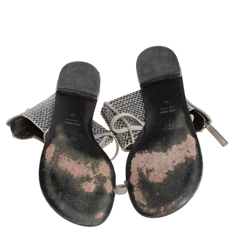 Pre Owned Giuseppe Zanotti Grey Suede Embellished Flat Ankle Cuff Sandals Size 36