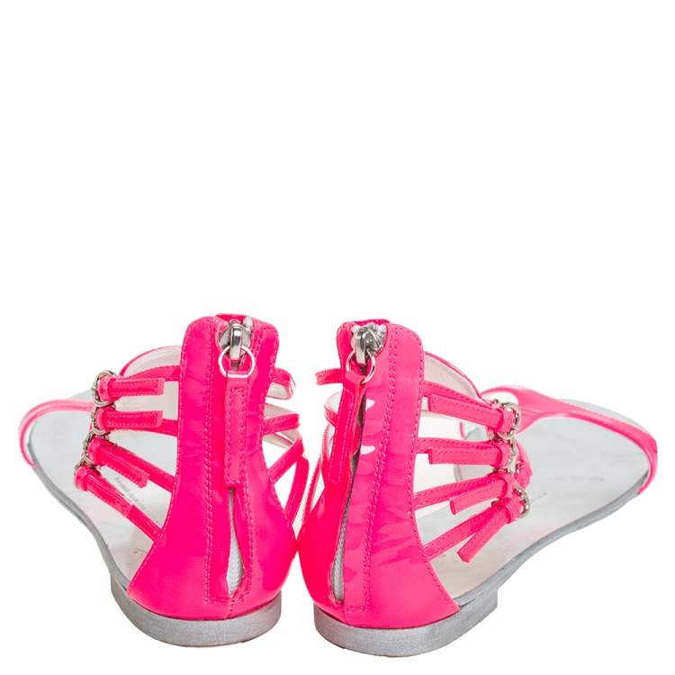 Pre Owned Giuseppe Zanotti Pink Patent Leather  T-strap Flat Sandals Size 36