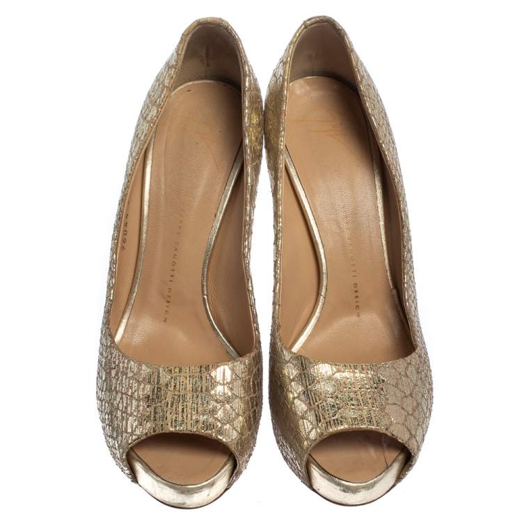 Pre Owned Giuseppe Zanotti Metallic Gold Python Embossed Leather Peep Toe Platform Pumps Size 39.5
