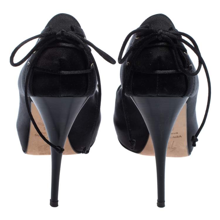 Pre Owned Giuseppe Zanotti Black Satin Peep Toe Knot Detailed Pumps Size 36.5