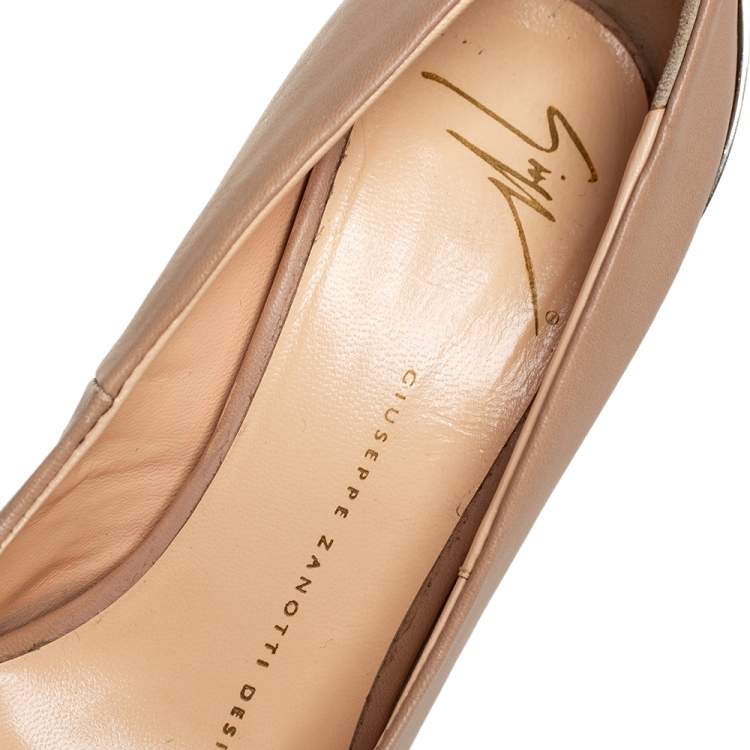Pre Owned Giuseppe Zanotti Beige Leather Round Toe Pumps Size 36