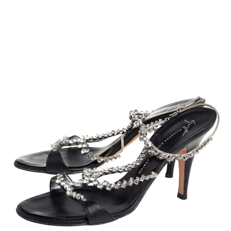 Pre Owned Giuseppe Zanotti Black Leather Crystal Embellished T Strap Sandals Size 38.5