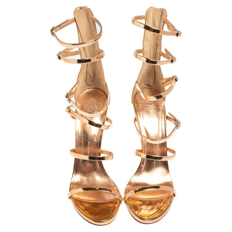 Pre Owned Giuseppe Zanotti Peach Patent Leather Alien Siutta Sandals Size 39.5 