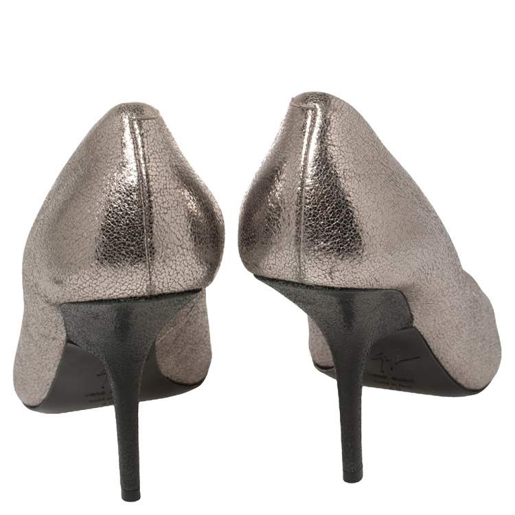 Pre Owned Giuseppe Zanotti Silver Crackle Leather Peep Toe Pumps Size 40