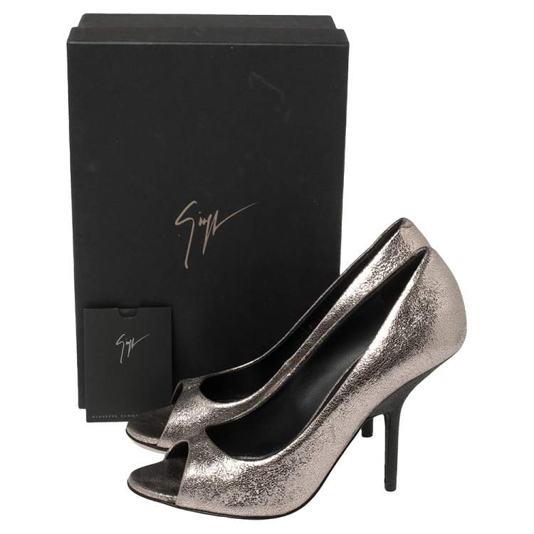 Pre Owned Giuseppe Zanotti Silver Crackle Leather Peep Toe Pumps Size 40