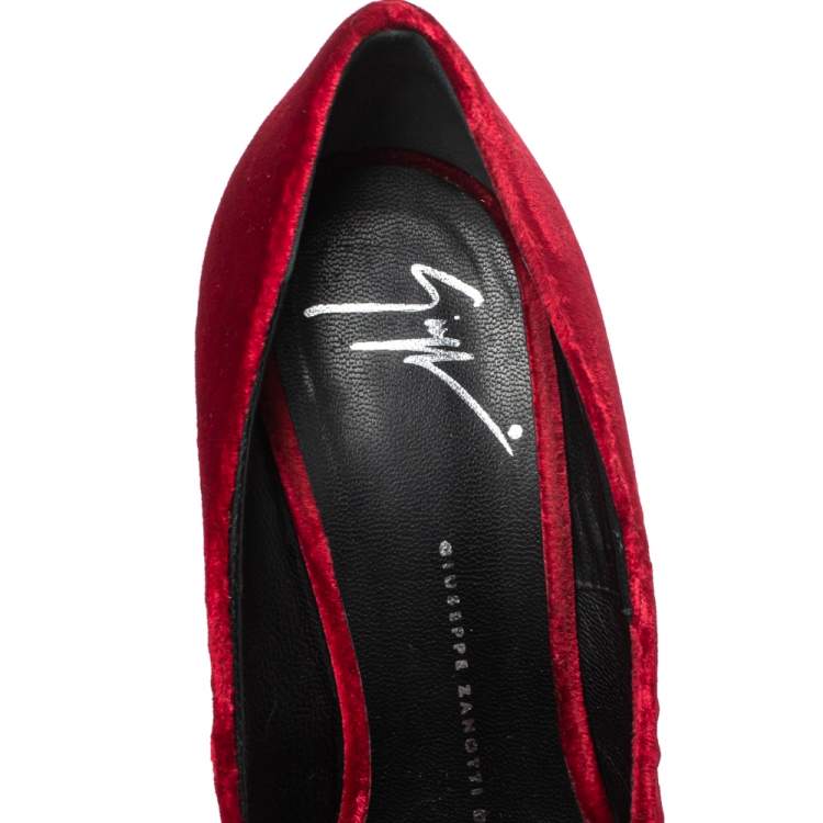 Pre Owned Giuseppe Zanotti Red Velvet Pointed Toe Pumps Size 38