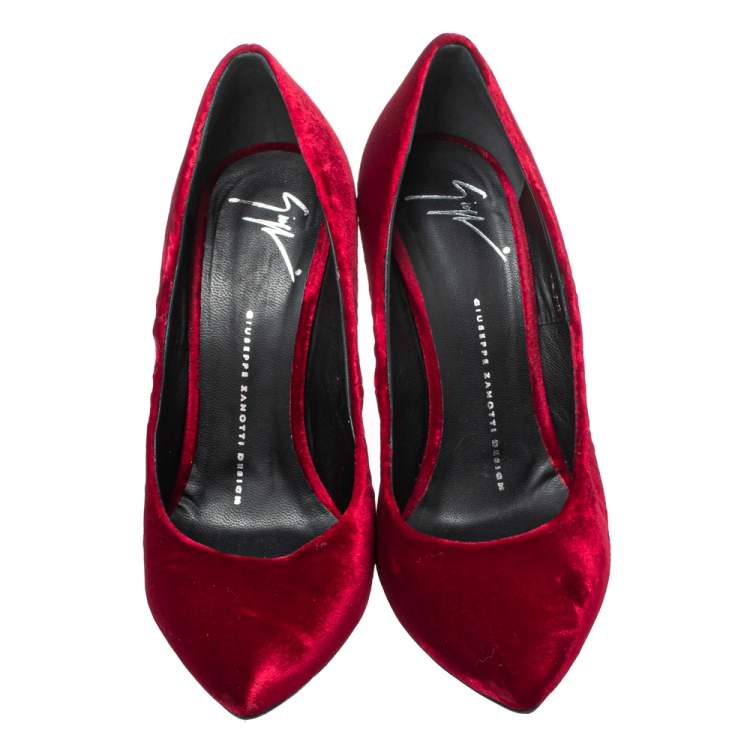 Pre Owned Giuseppe Zanotti Red Velvet Pointed Toe Pumps Size 38