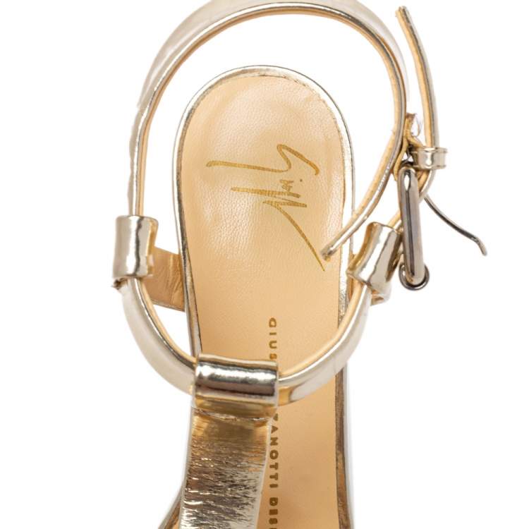 Pre Owned Giuseppe Zanotti Gold Patent Leather T-Strap Platform Sandals Size 37.5