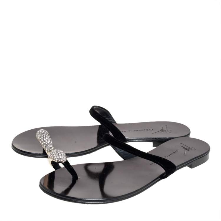 Pre Owned Giuseppe Zanotti Black Velvet Crystal Embellished Toe Ring Flat Sandals Size 37