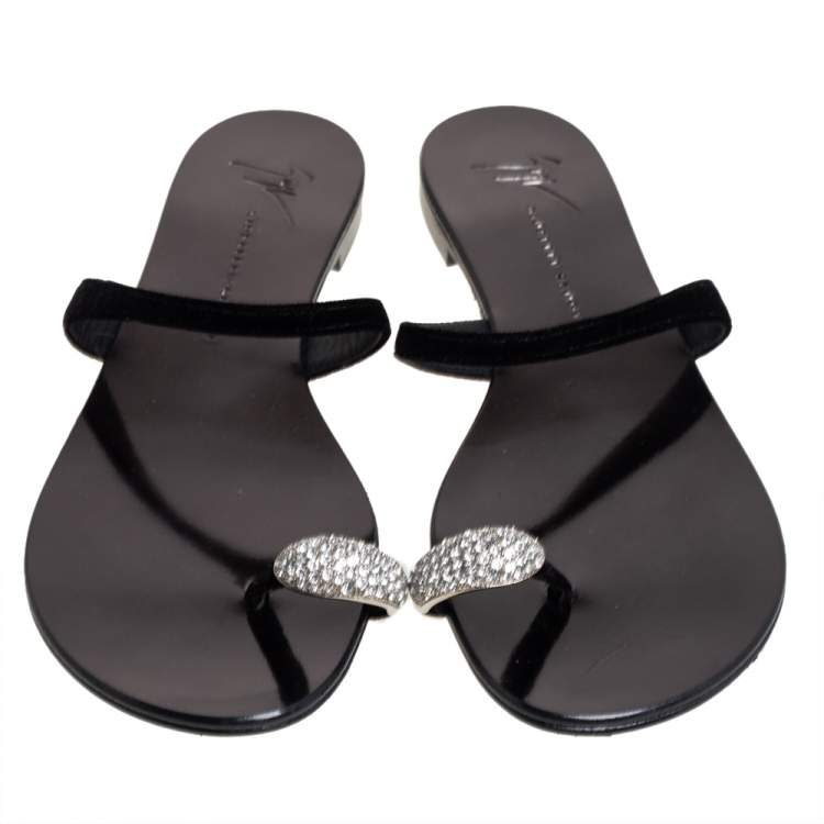 Pre Owned Giuseppe Zanotti Black Velvet Crystal Embellished Toe Ring Flat Sandals Size 37