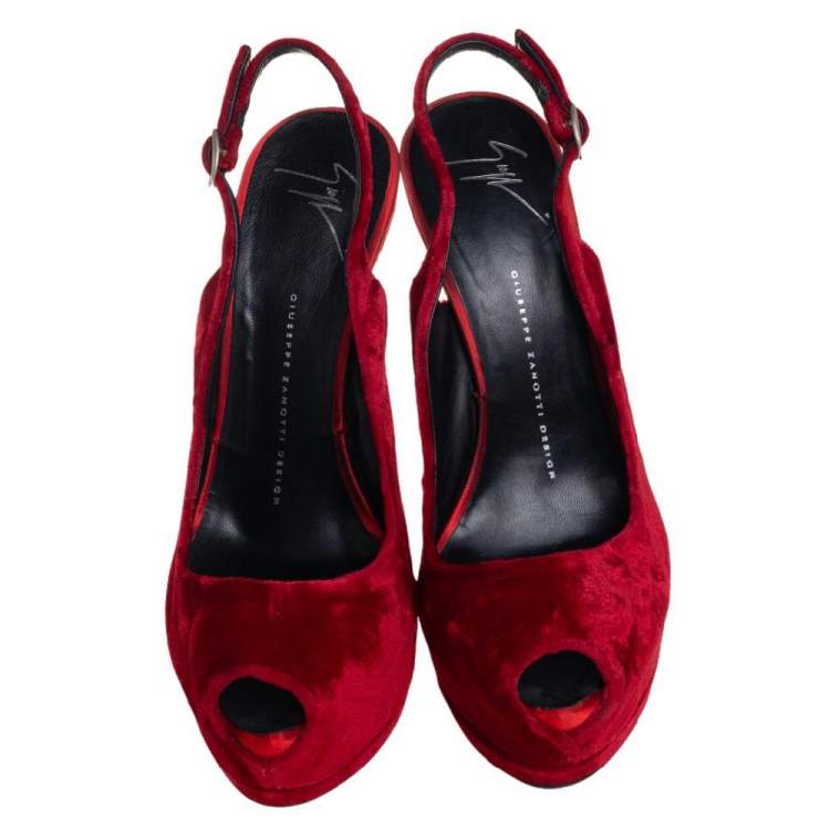 Pre Owned Giuseppe Zanotti Red Velvet  Peep Toe Slingback Platform Sandals Size 38.5