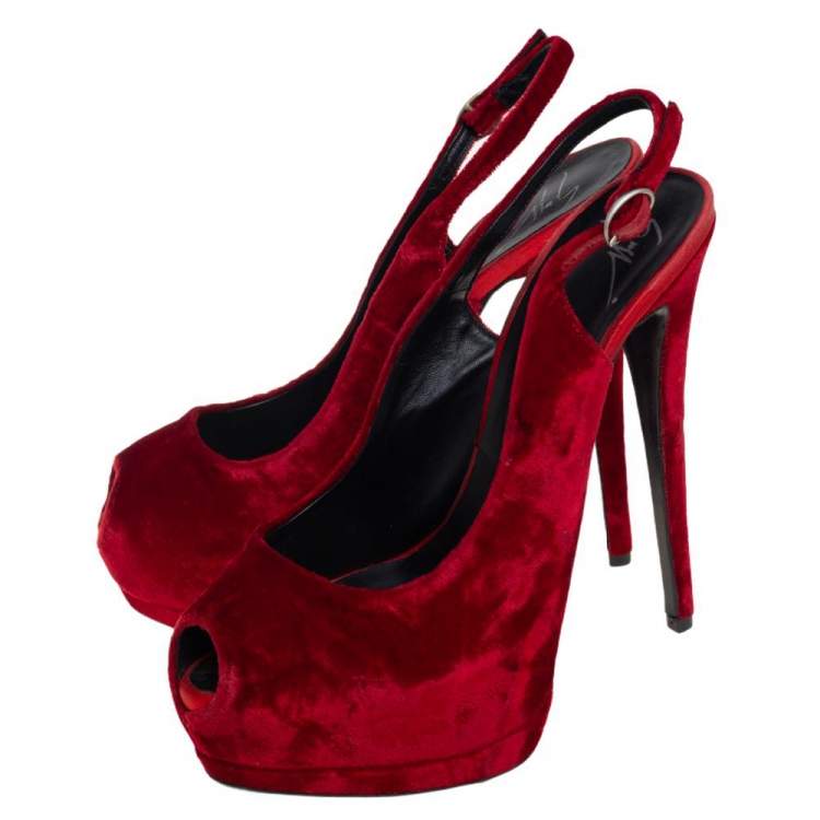 Pre Owned Giuseppe Zanotti Red Velvet  Peep Toe Slingback Platform Sandals Size 38.5