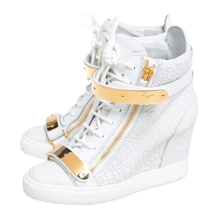 مملوكة مسبقًا Giuseppe Zanotti White Croc Embossed Leather Lorenz Wedge High Top Sneakers Size 39