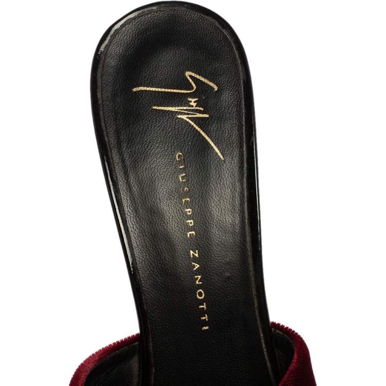 Pre Owned Giuseppe Zanotti Burgundy Velvet Knot Slide Sandals Size 36
