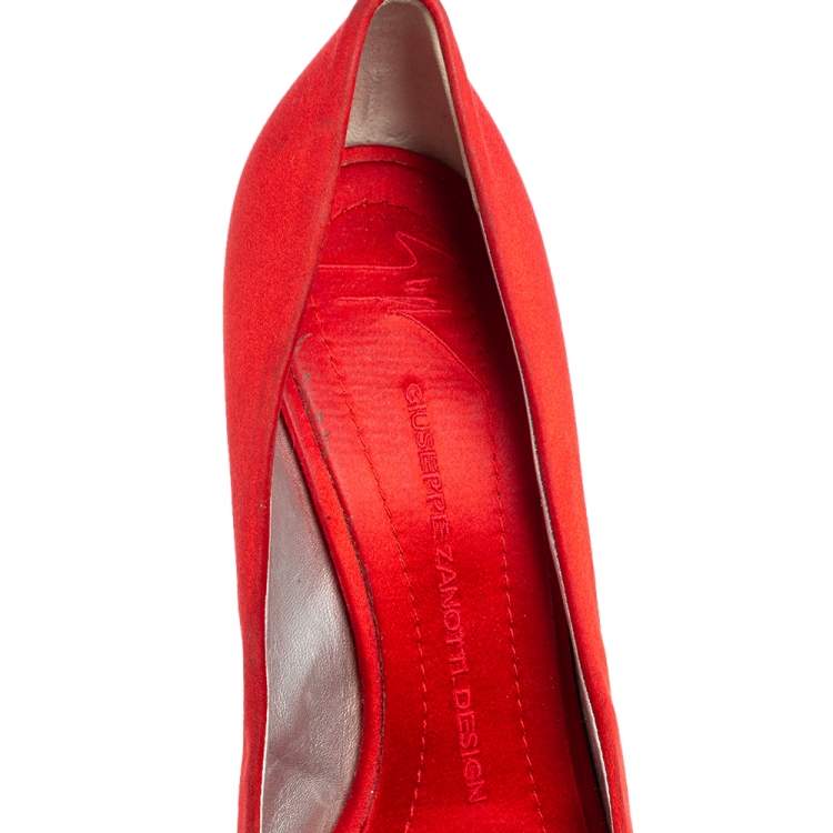 Pre Owned Giuseppe Zanotti Red Satin Criss Cross Peep Toe Pumps Size 38.5