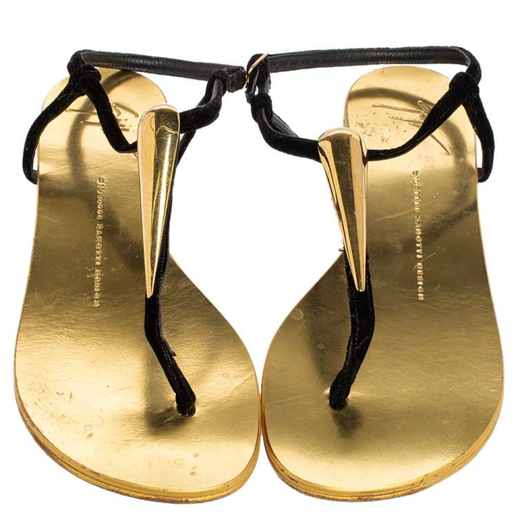 Pre Owned Giuseppe Zanotti Gold/Black Suede and Leather Thong Flats Size 38.5