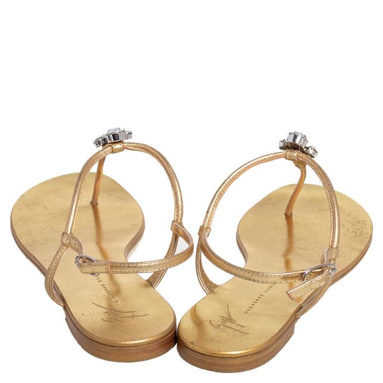 Pre Owned Giuseppe Zanotti Gold Leather Thong Flat Sandals Size 38.5