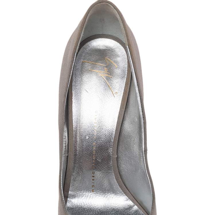 Pre Owned Giuseppe Zanotti Grey Fabric  Peep Toe Pumps Size 39