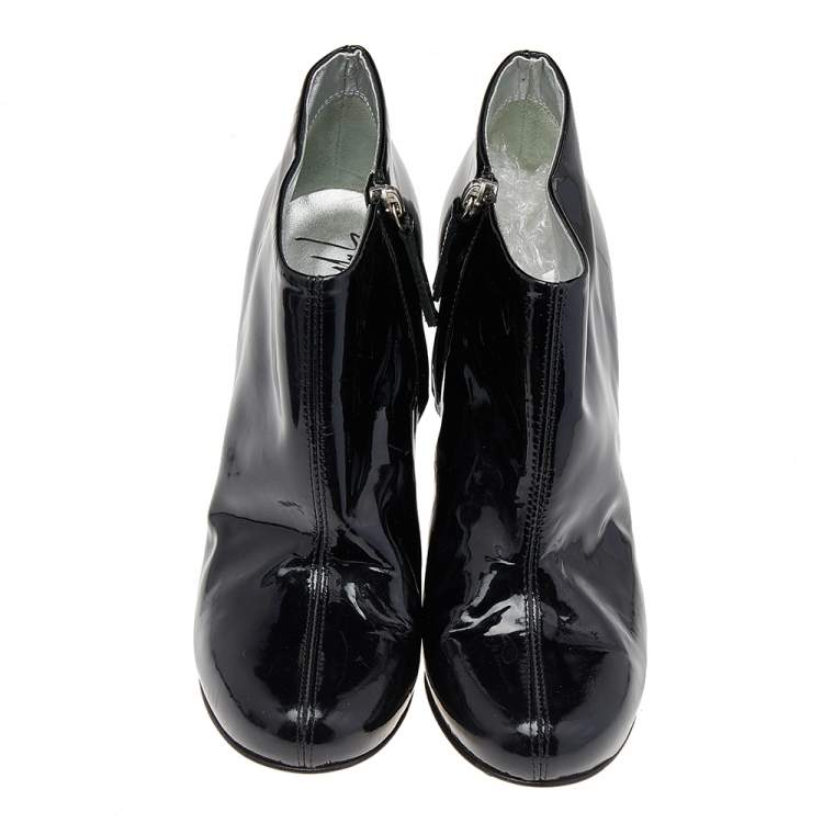 Pre Owned Giuseppe Zanotti Black Patent Leather Ankle Booties Size 38.5