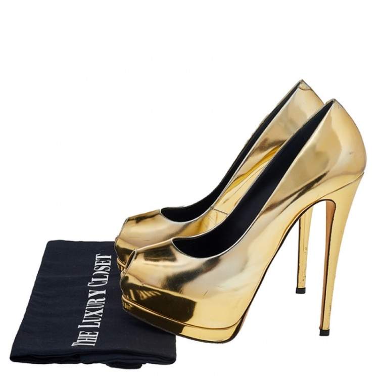 Pre Owned Giuseppe Zanotti Metallic Gold Mirror Leather Peep Toe Platform Pumps Size 37.5