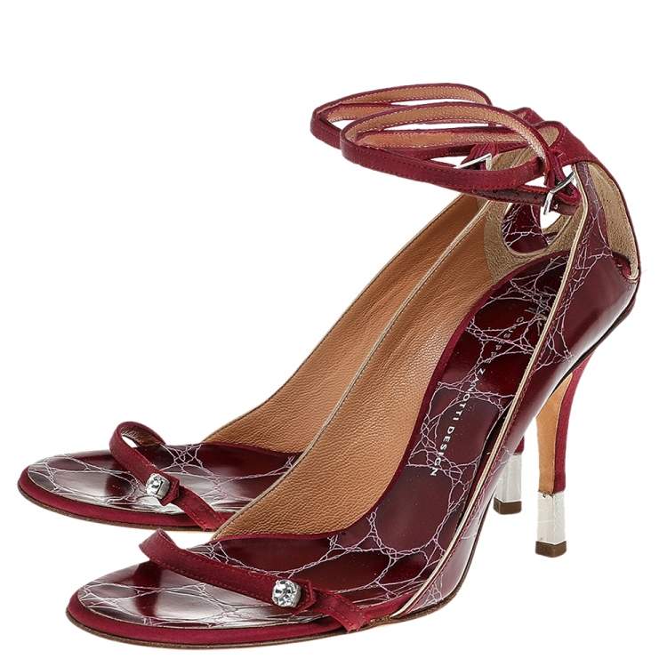 Pre Owned Giuseppe Zanotti Red Satin And Textured Leather Ankle Strap Sandals Size 38.5
