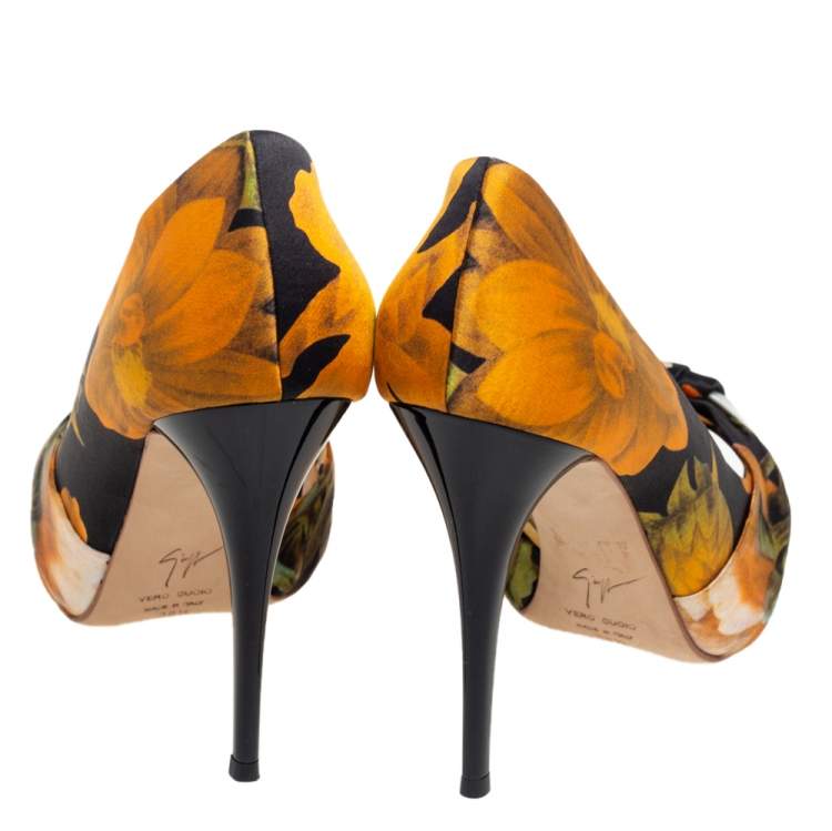 Pre Owned Giuseppe Zanotti Multicolor Satin Floral Silk Peep Toe Pumps Size 38.5