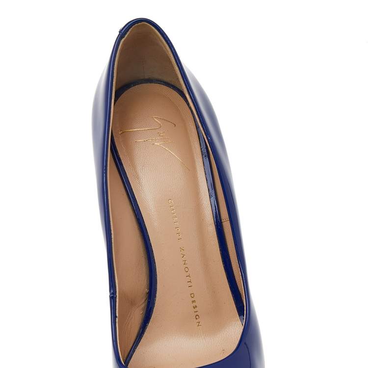 مملوكة مسبقًا Giuseppe Zanotti Blue Patent Leather Platform Peep Toe Pumps Size 38