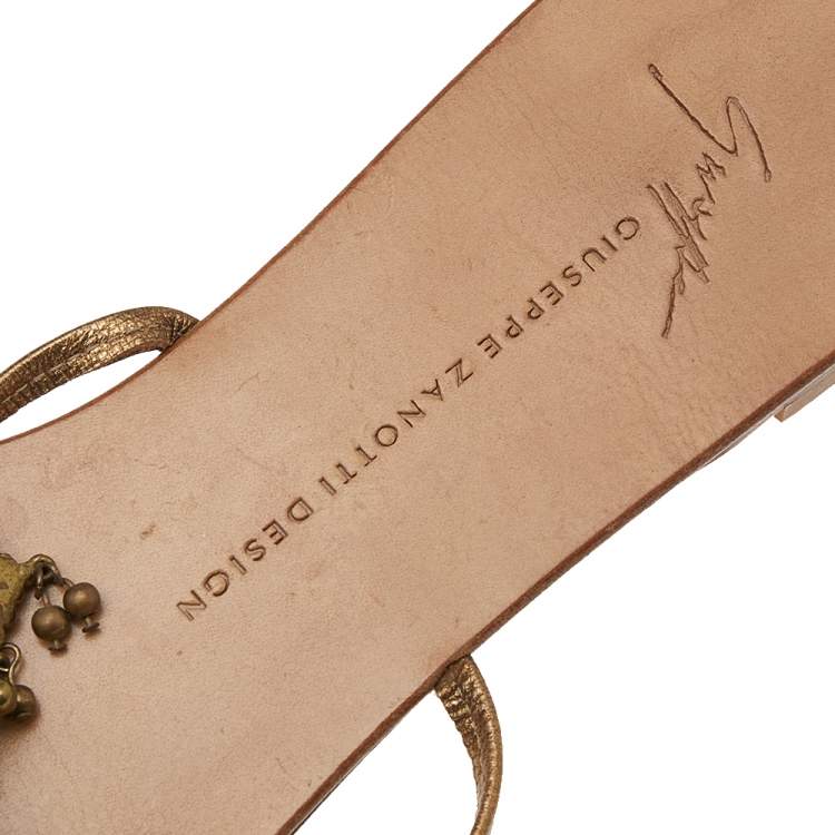 Pre Owned Giuseppe Zanotti Metallic Brown Leather Crystal Embellished T-Strap Sandals Size 38.5