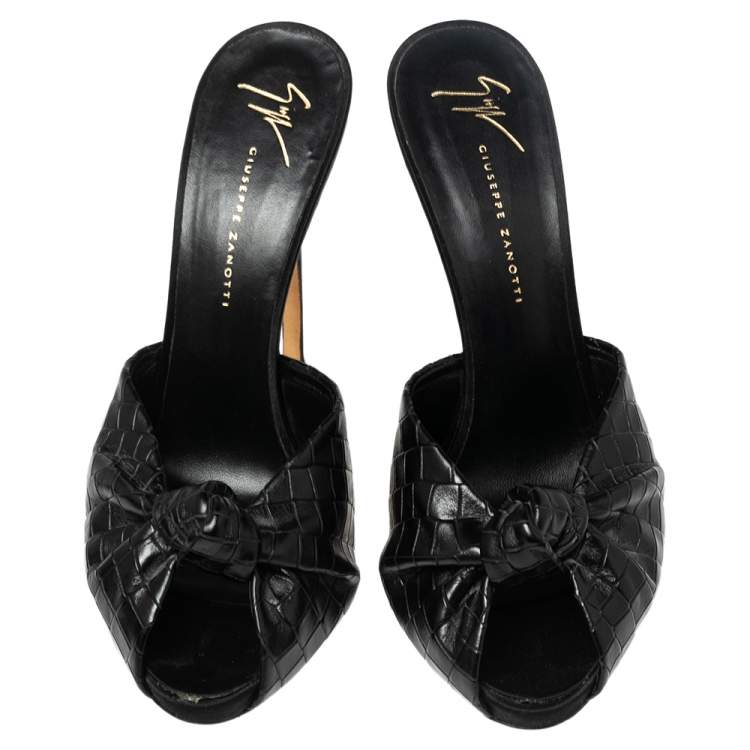 Pre Owned Giuseppe Zanotti Black Croc Embossed Leather Platform Sandals Size 40