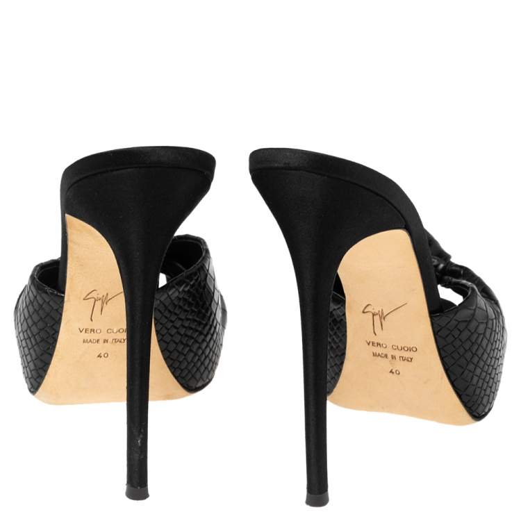 Pre Owned Giuseppe Zanotti Black Croc Embossed Leather Platform Sandals Size 40